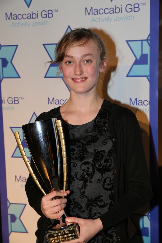 Elise Lazarus with her award